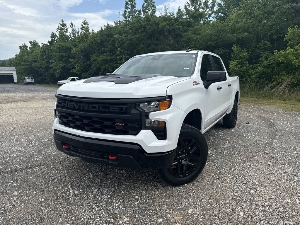 2024 CHEVROLET Silverado