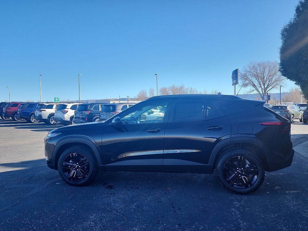 2026 CHEVROLET Trax