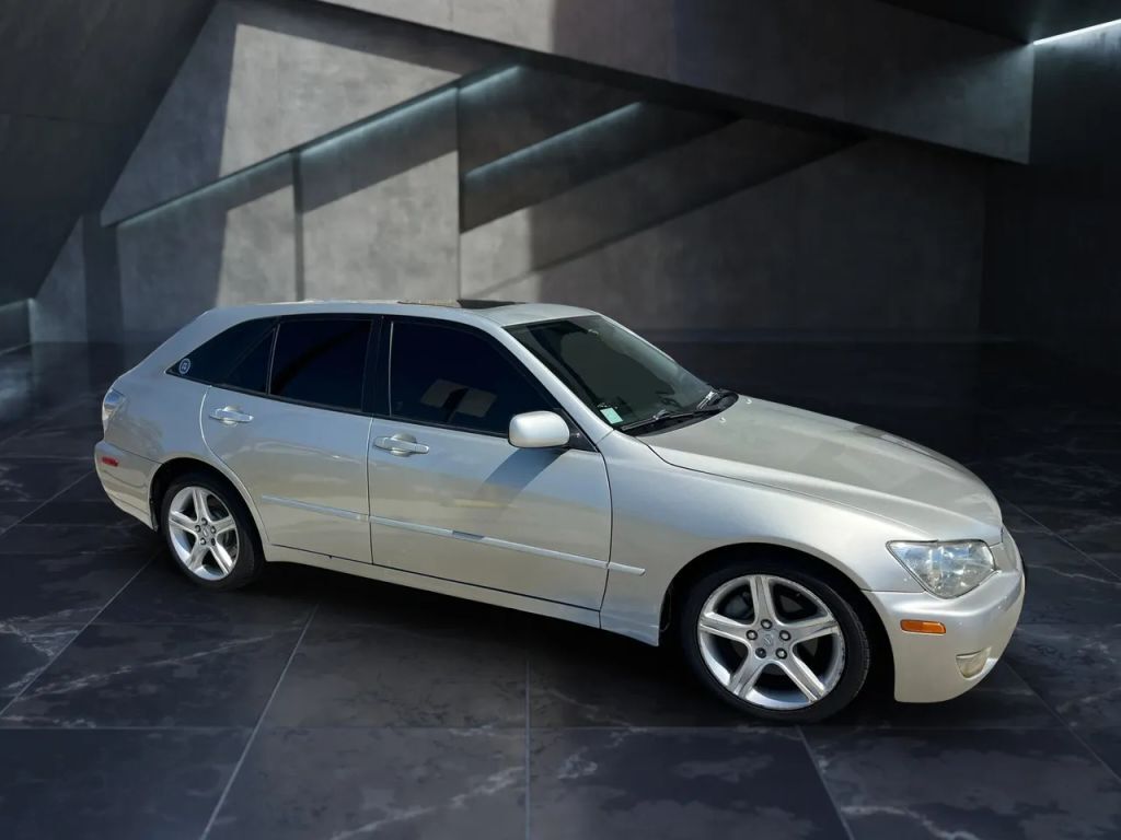 2003 LEXUS IS