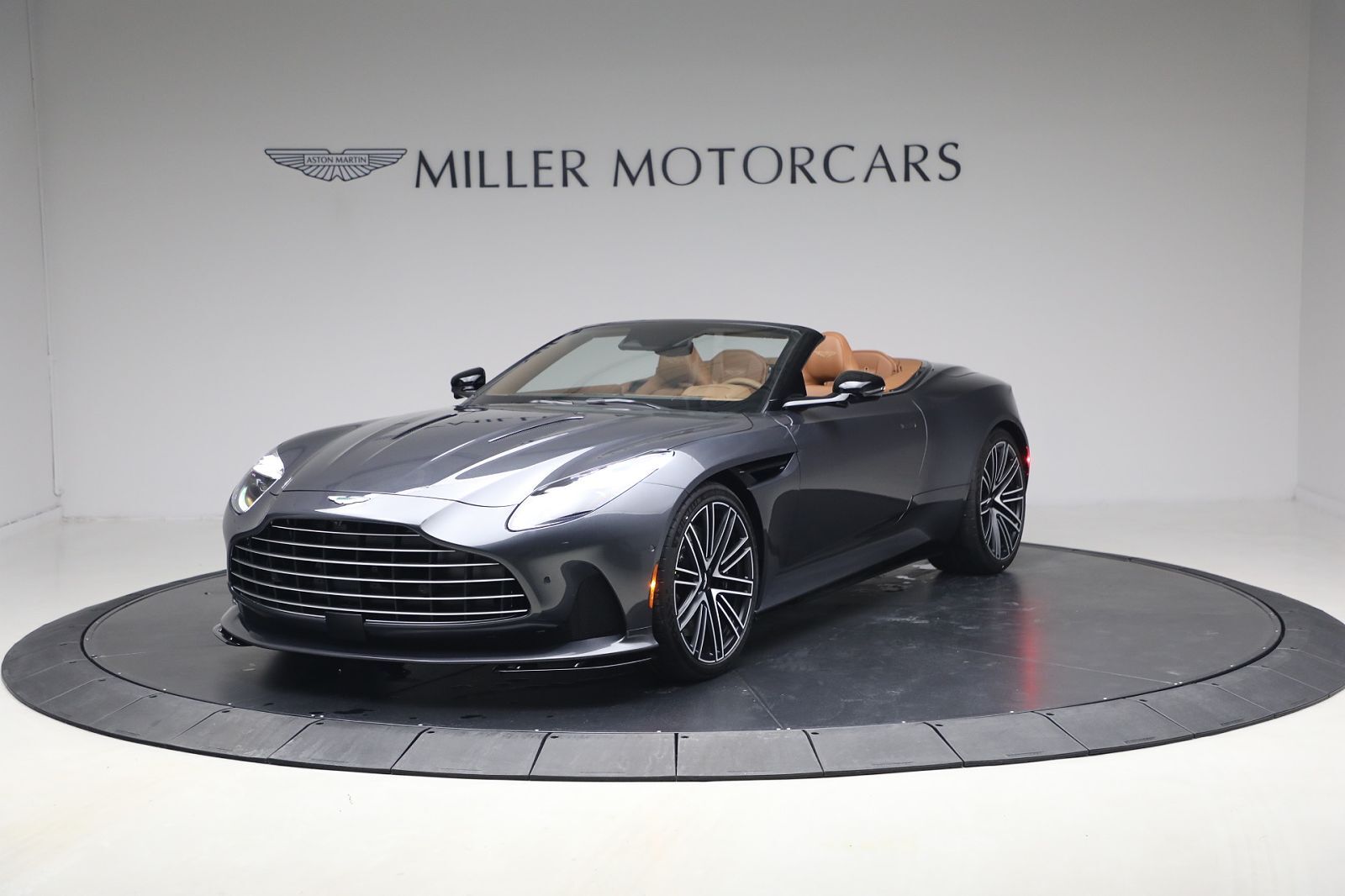 2026 ASTON MARTIN DB12