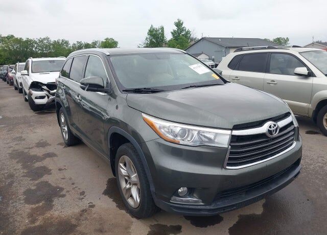 2015 TOYOTA Highlander