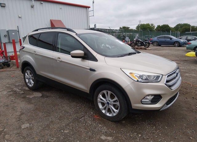 2017 FORD Escape