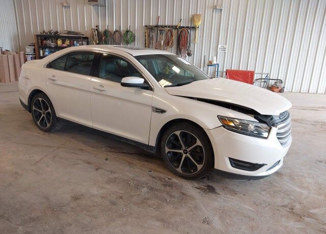 2015 FORD Taurus