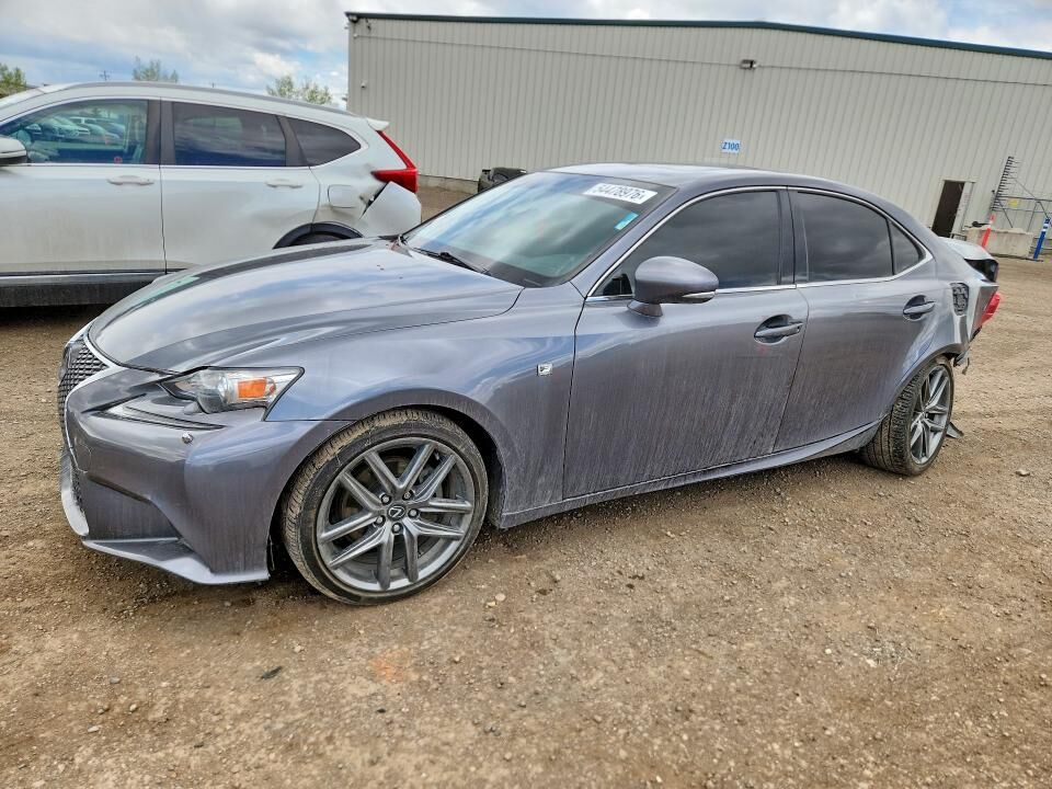 Lexus IS
