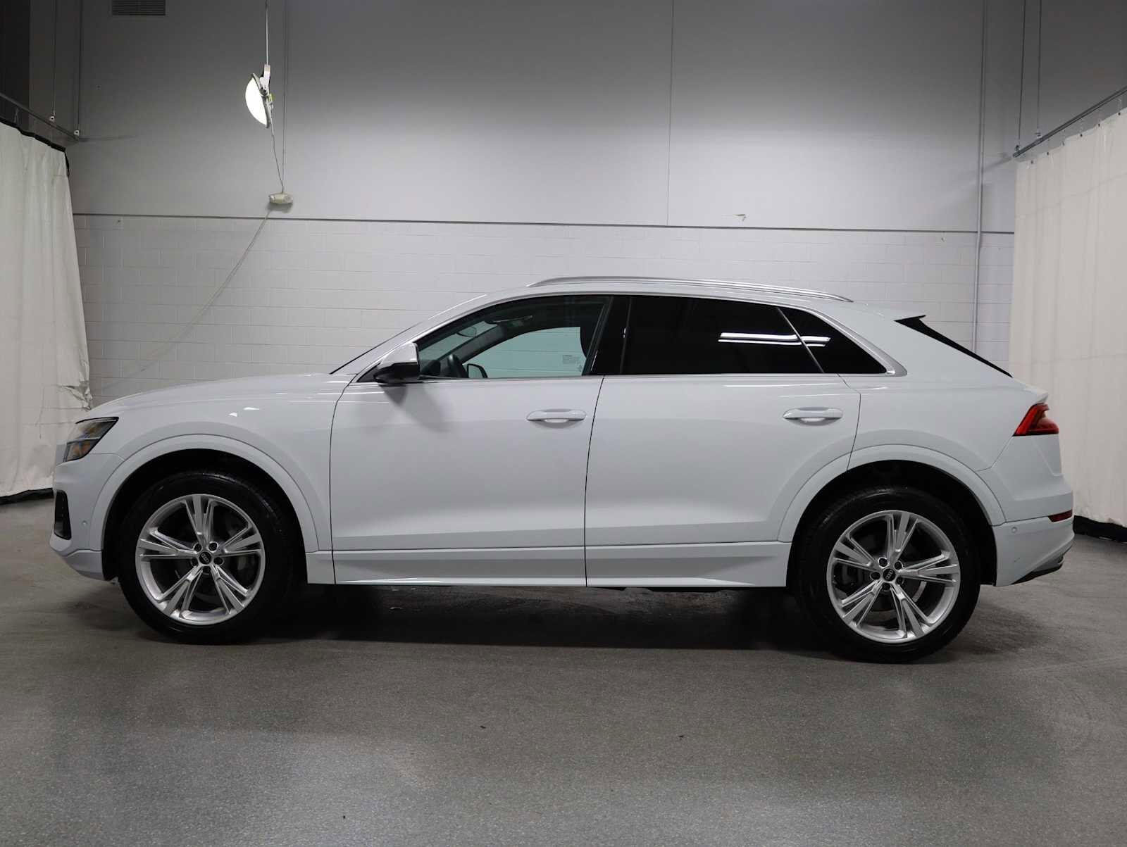2023 Audi Q8