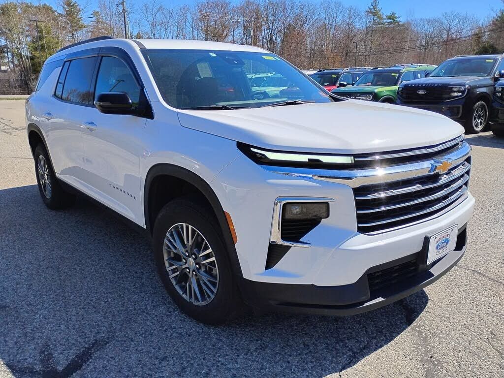2025 CHEVROLET Traverse