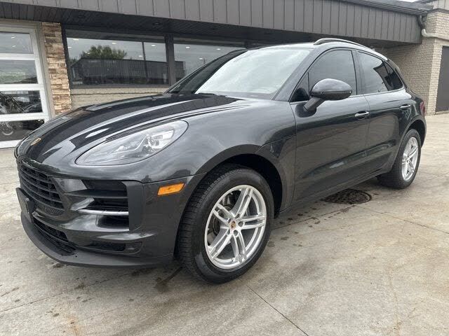 2019 PORSCHE Macan