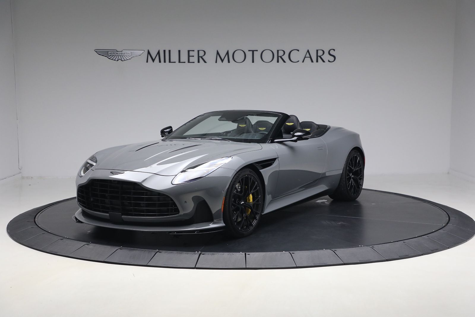 2026 ASTON MARTIN DB12