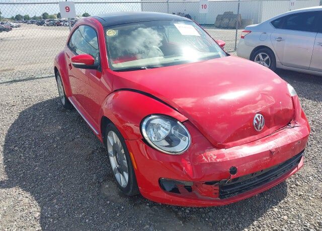 2016 VOLKSWAGEN Beetle