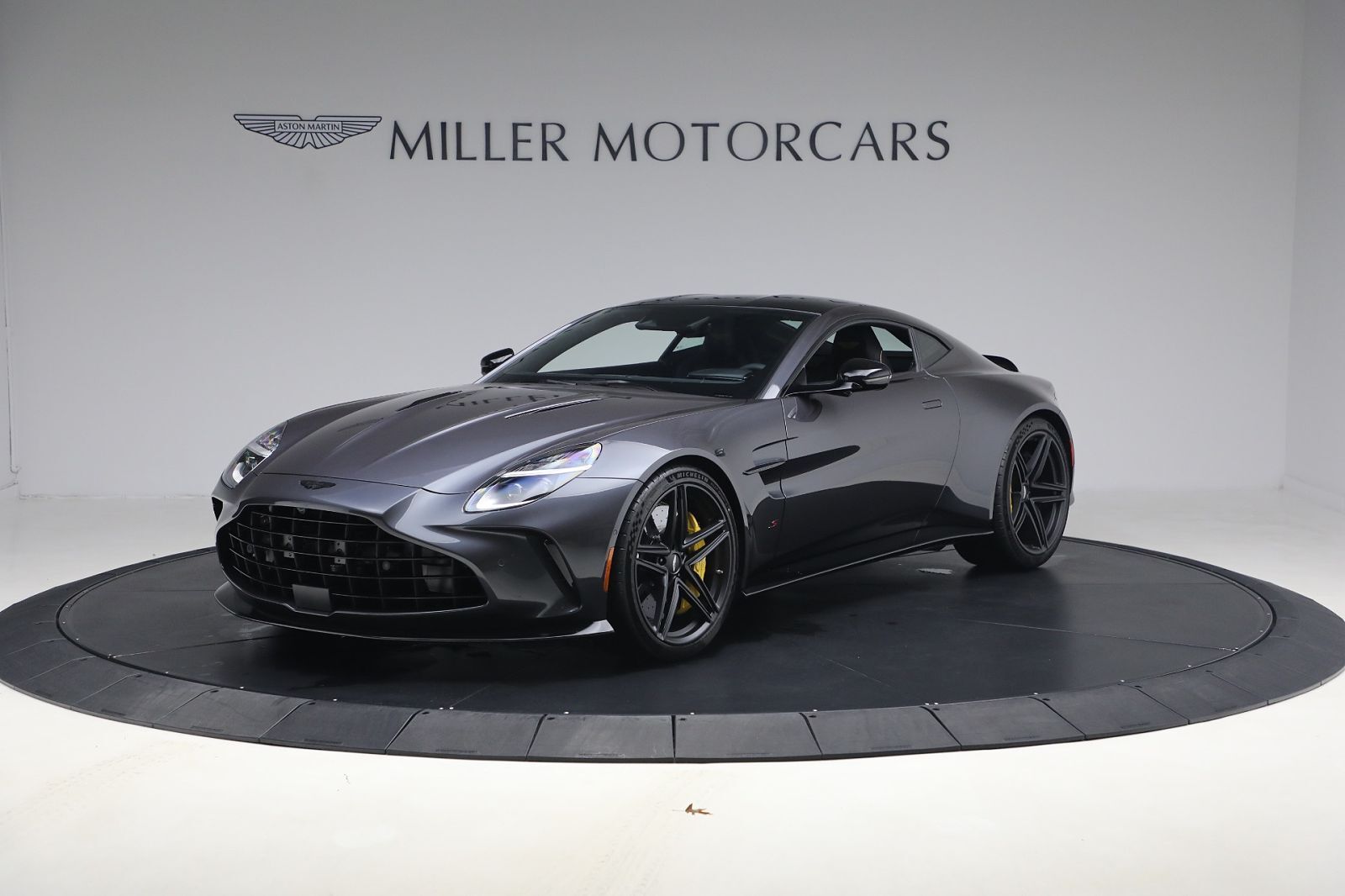 2026 ASTON MARTIN Vantage