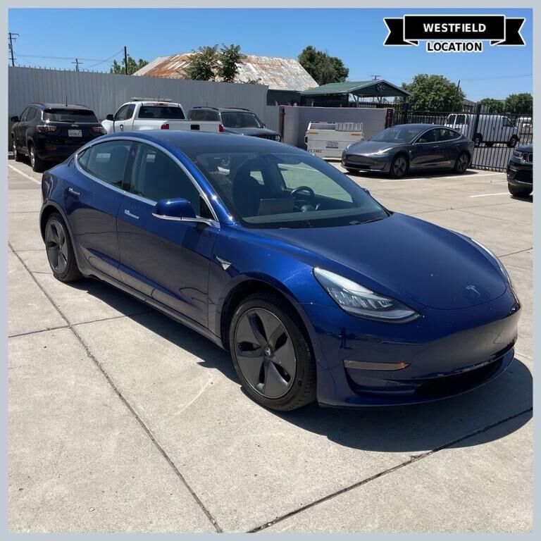 2018 TESLA Model 3