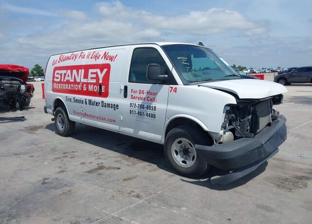 2020 CHEVROLET Express