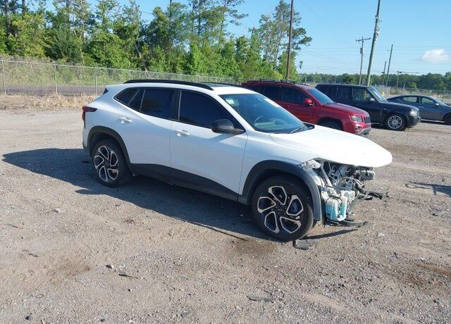 2024 CHEVROLET Trax