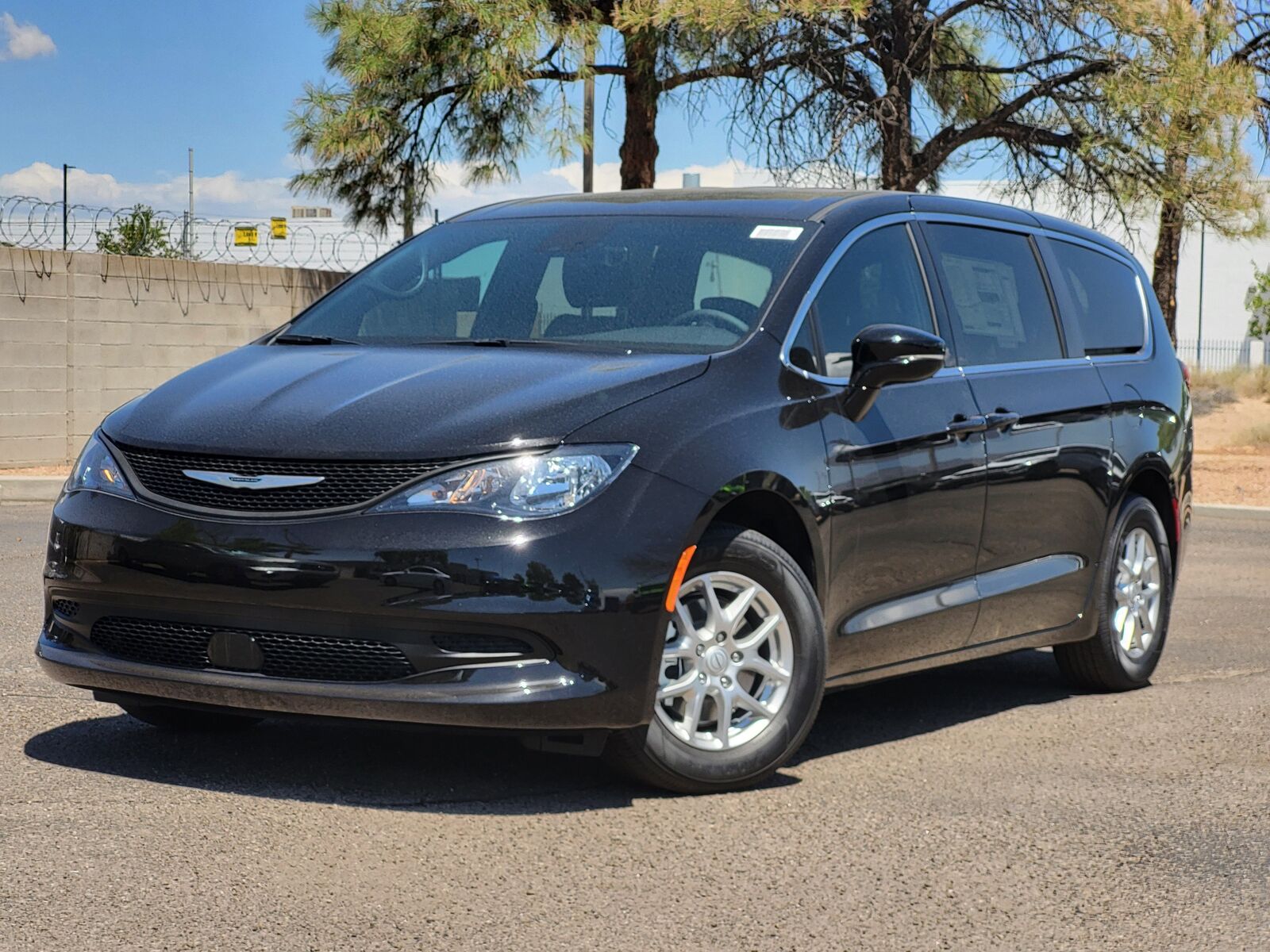 2026 CHRYSLER Voyager