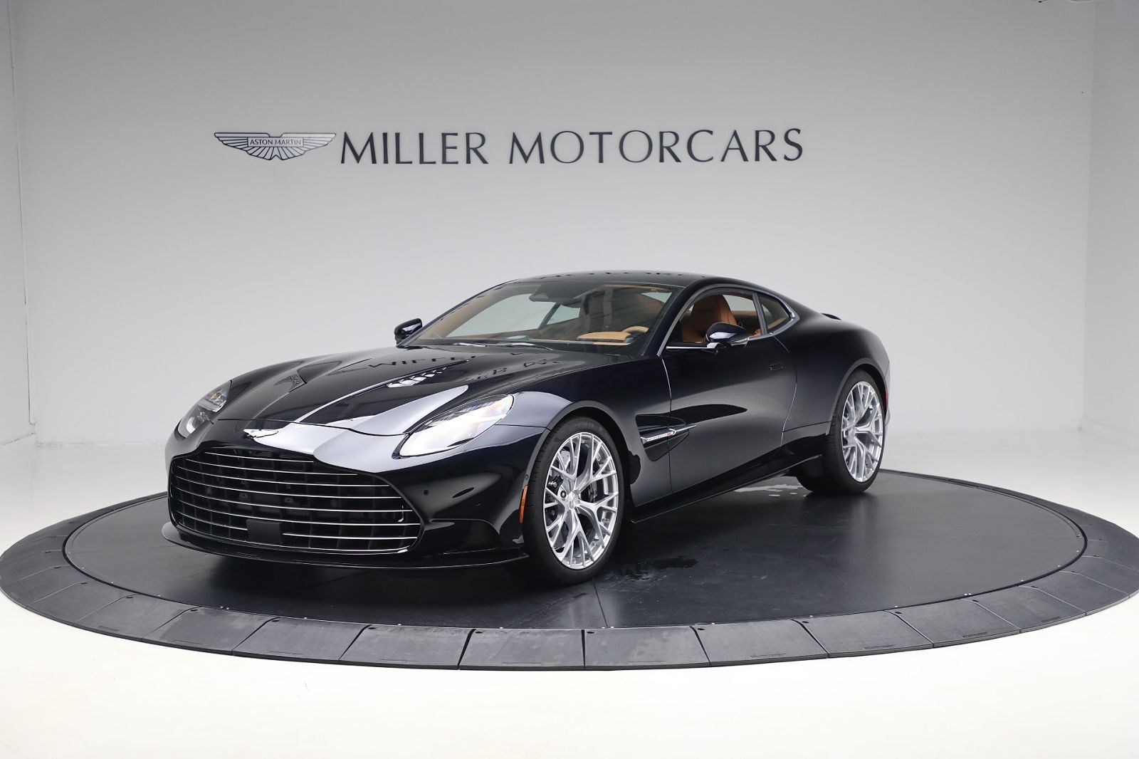 2026 ASTON MARTIN Vanquish
