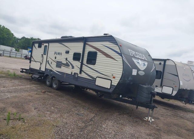 2017 FOREST RIVER Puma Towables