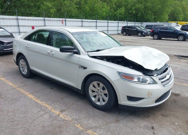 2010 FORD Taurus