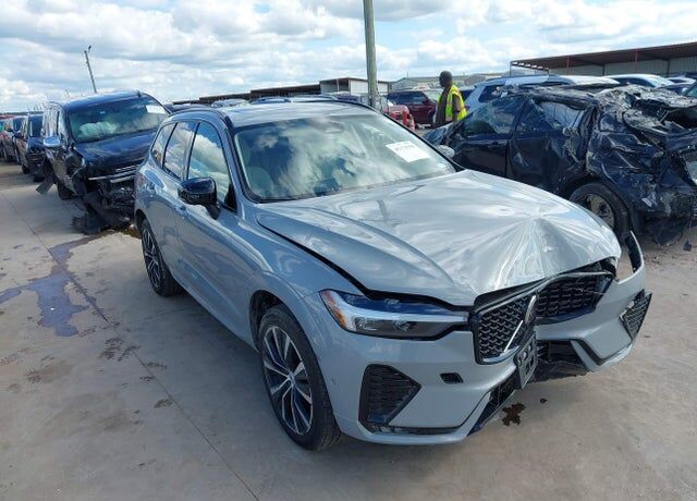 2025 VOLVO XC60