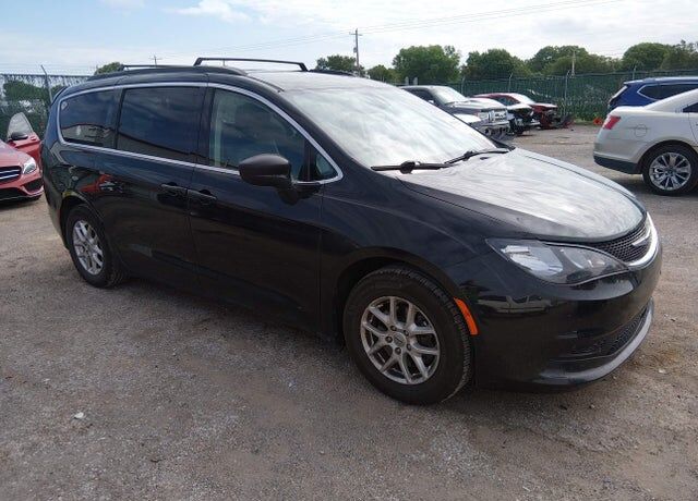 2021 CHRYSLER Voyager
