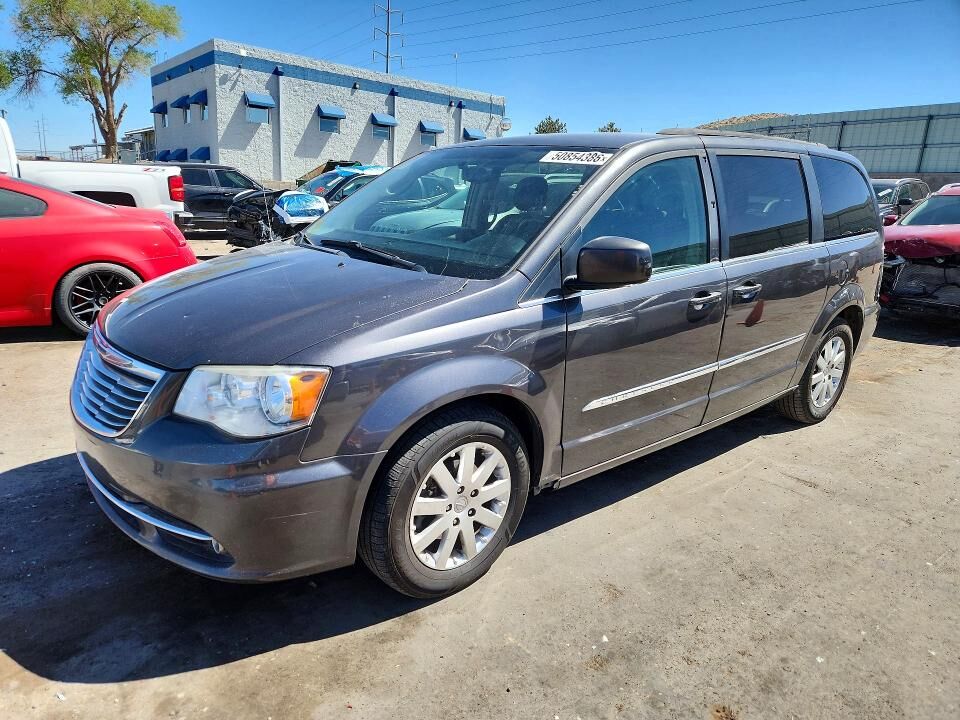 2016 CHRYSLER Town and Country