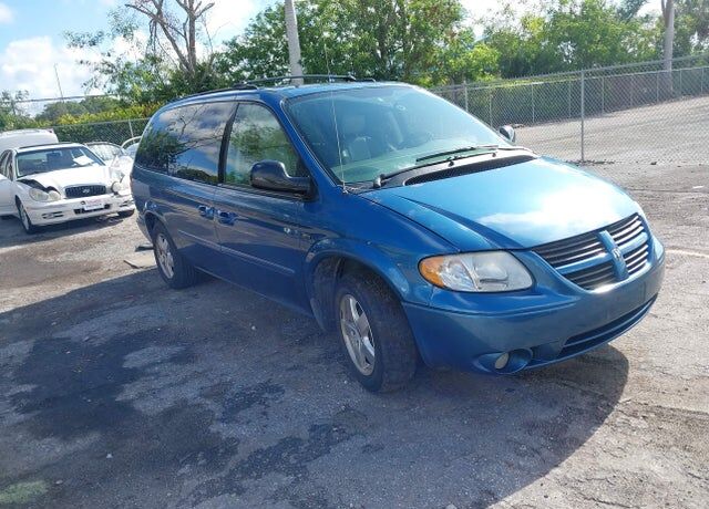 2005 DODGE Caravan