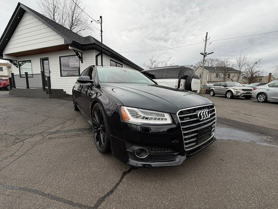 2017 AUDI A8