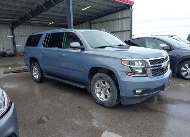 2016 CHEVROLET Suburban