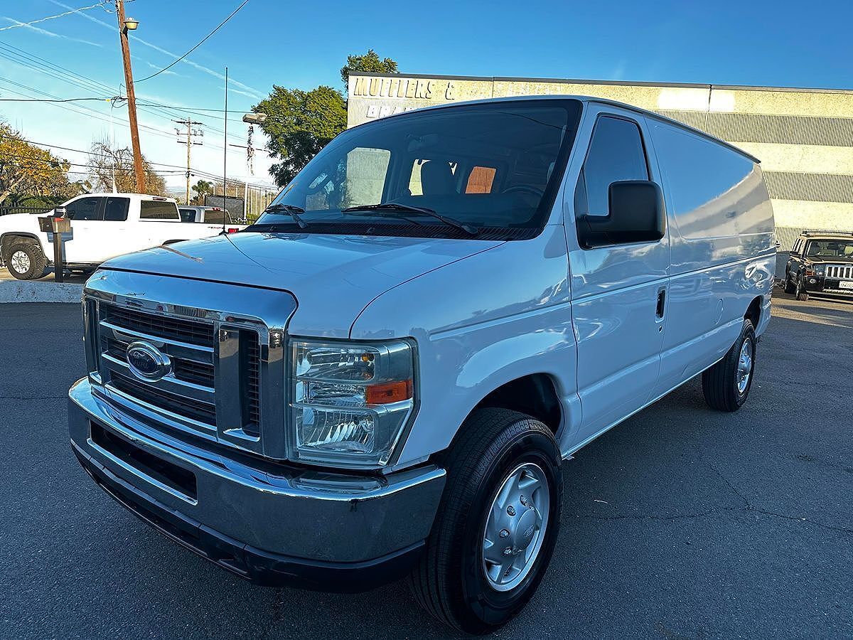2010 FORD E-250
