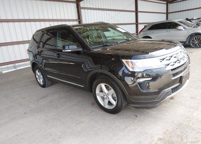 2018 FORD Explorer