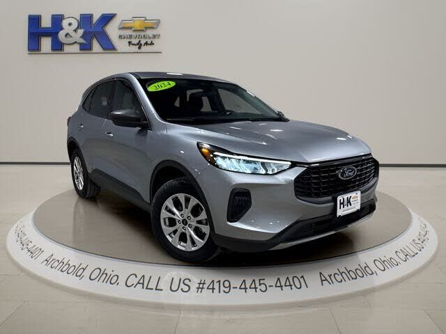 2024 FORD Escape