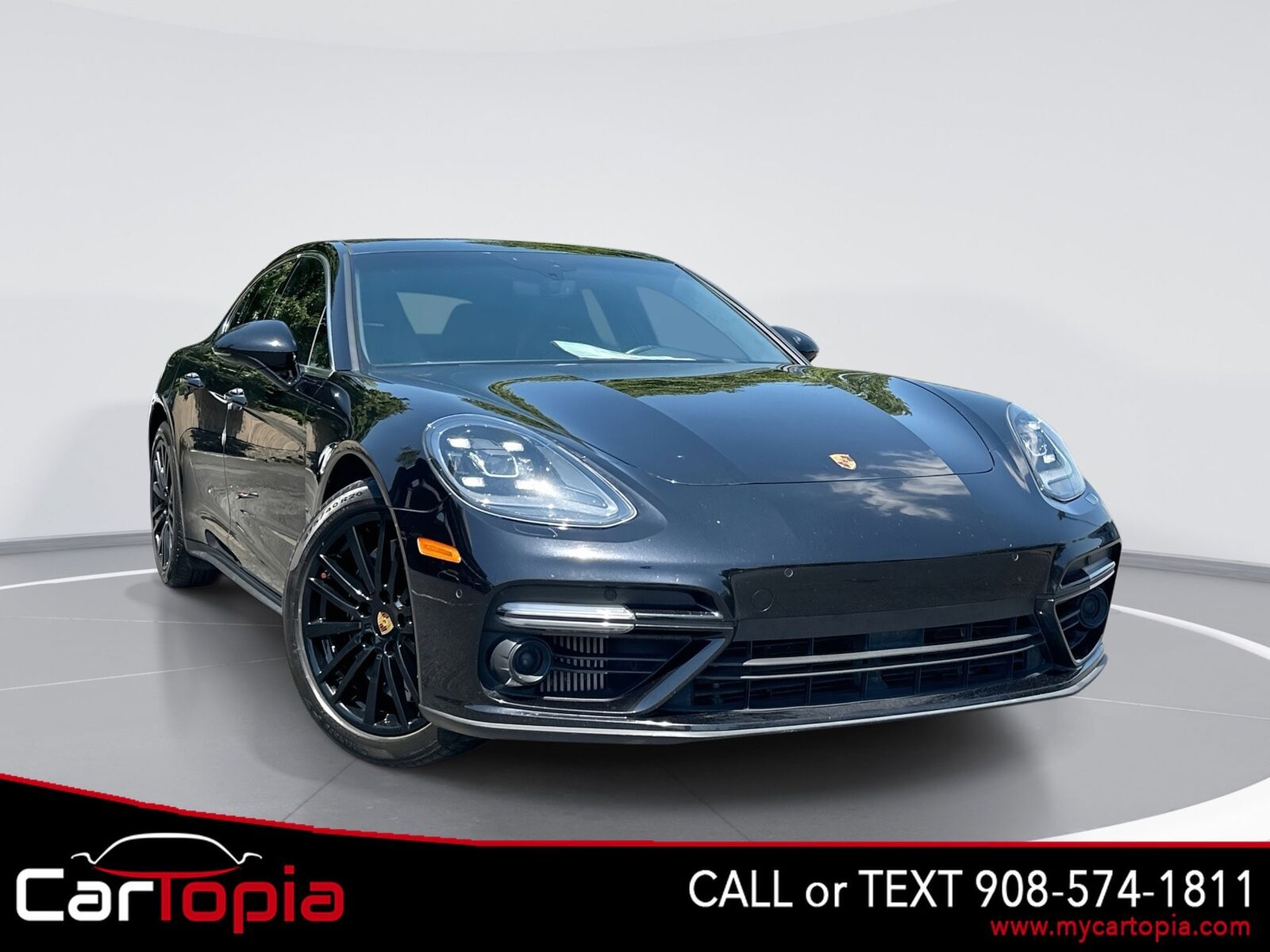 2017 PORSCHE Panamera