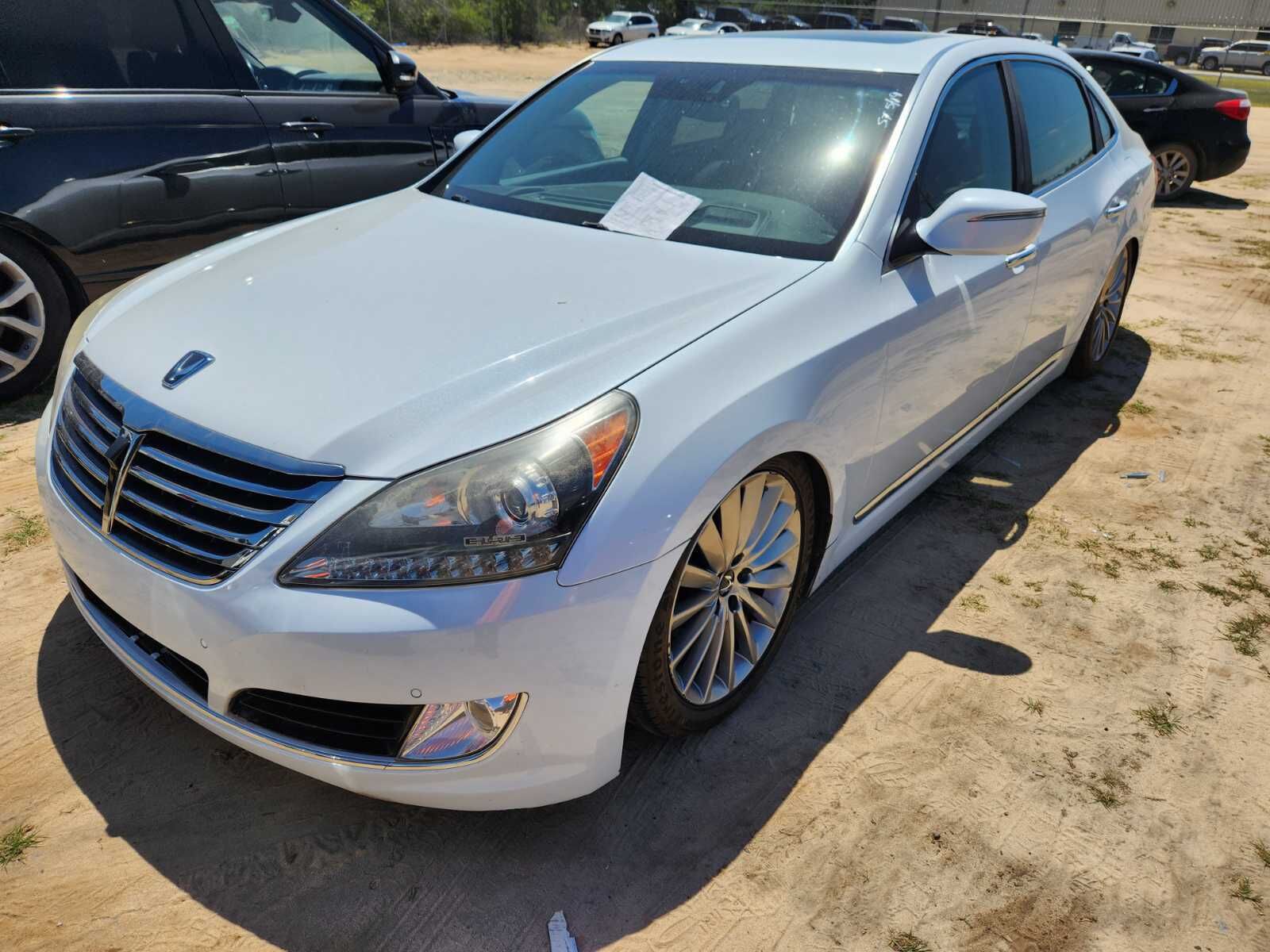Hyundai Equus