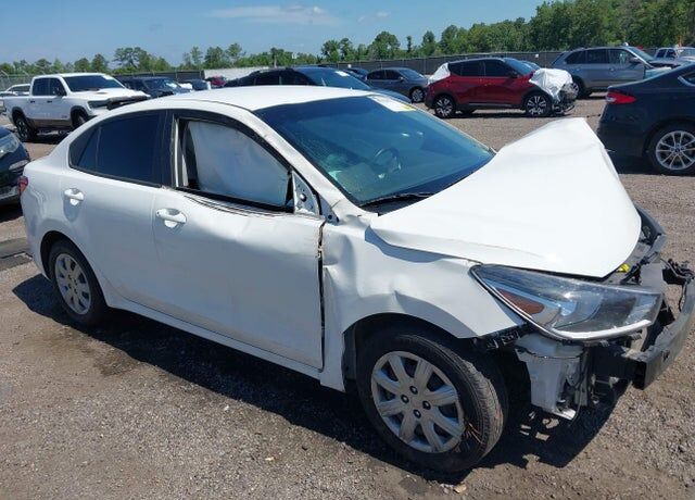 2022 KIA Rio