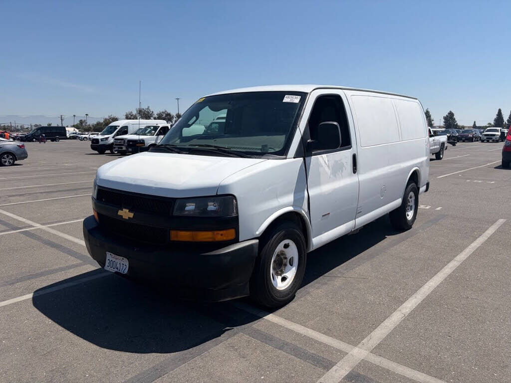 2019 CHEVROLET Express