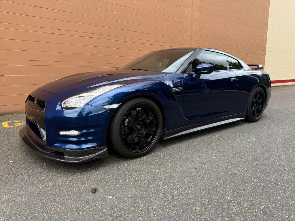 Nissan GT-R