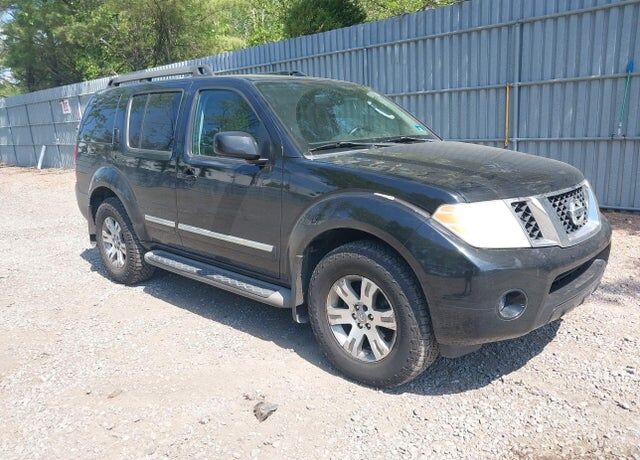 2011 NISSAN Pathfinder