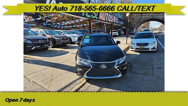 2018 LEXUS ES