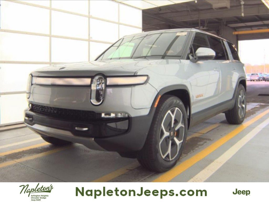 2024 RIVIAN R1S