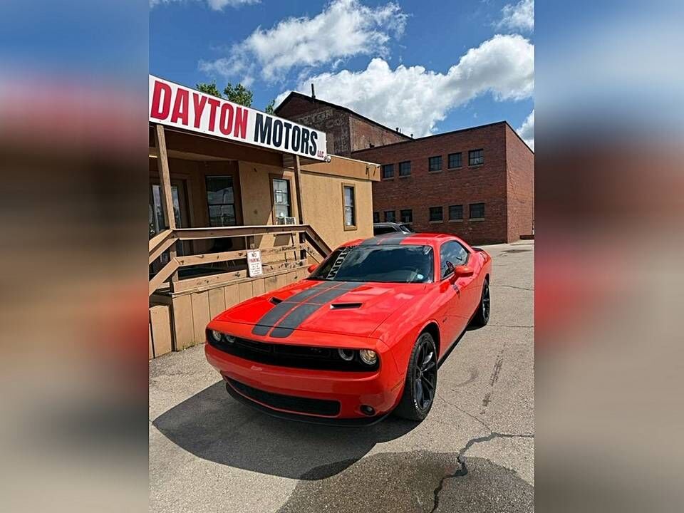 2017 DODGE Challenger