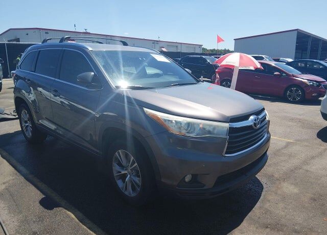 2015 TOYOTA Highlander