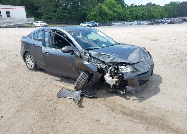 2012 MAZDA Mazda3
