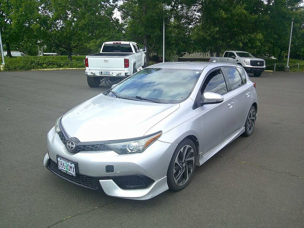 2016 TOYOTA Scion
