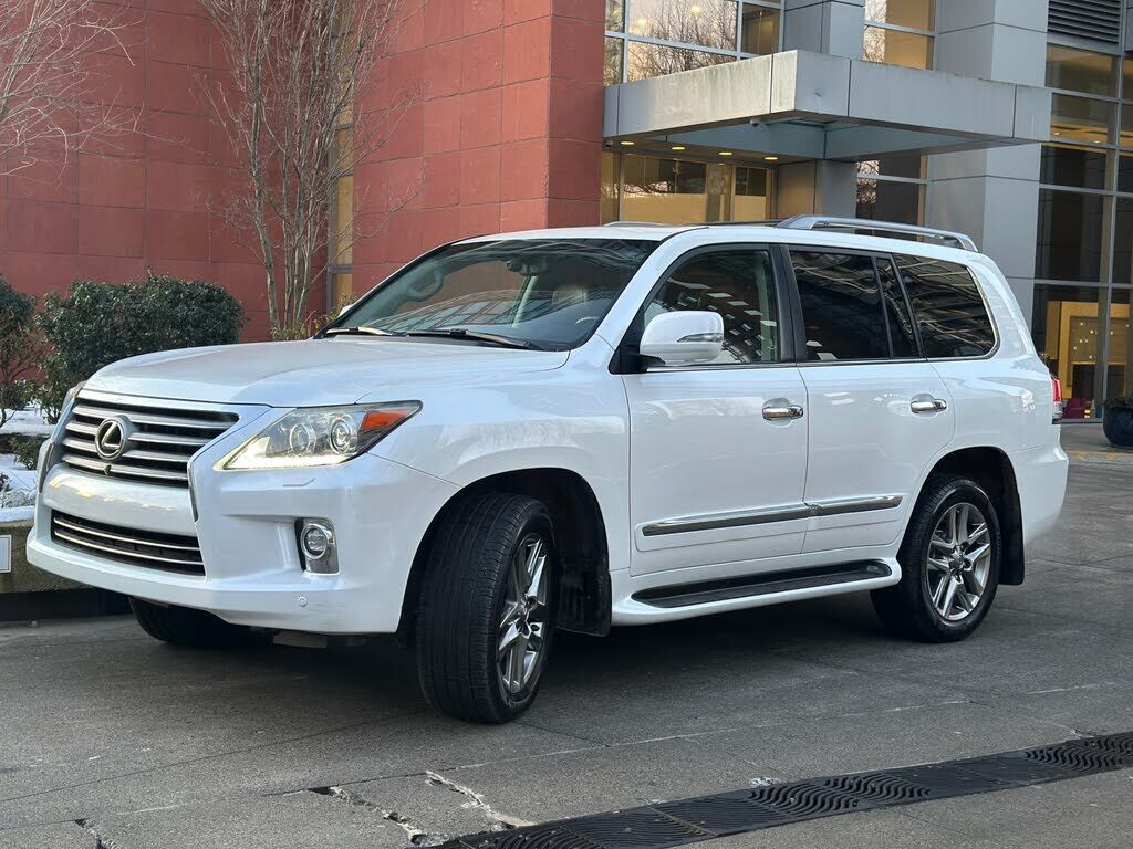 Lexus LX