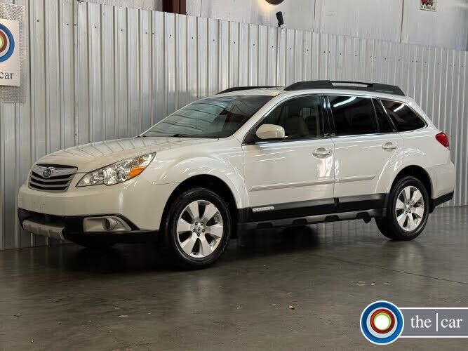 2012 SUBARU Outback