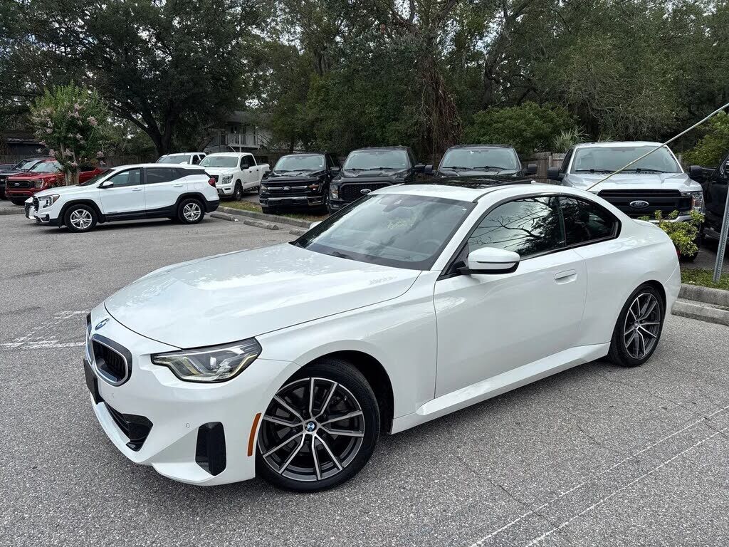 2026 BMW 230i