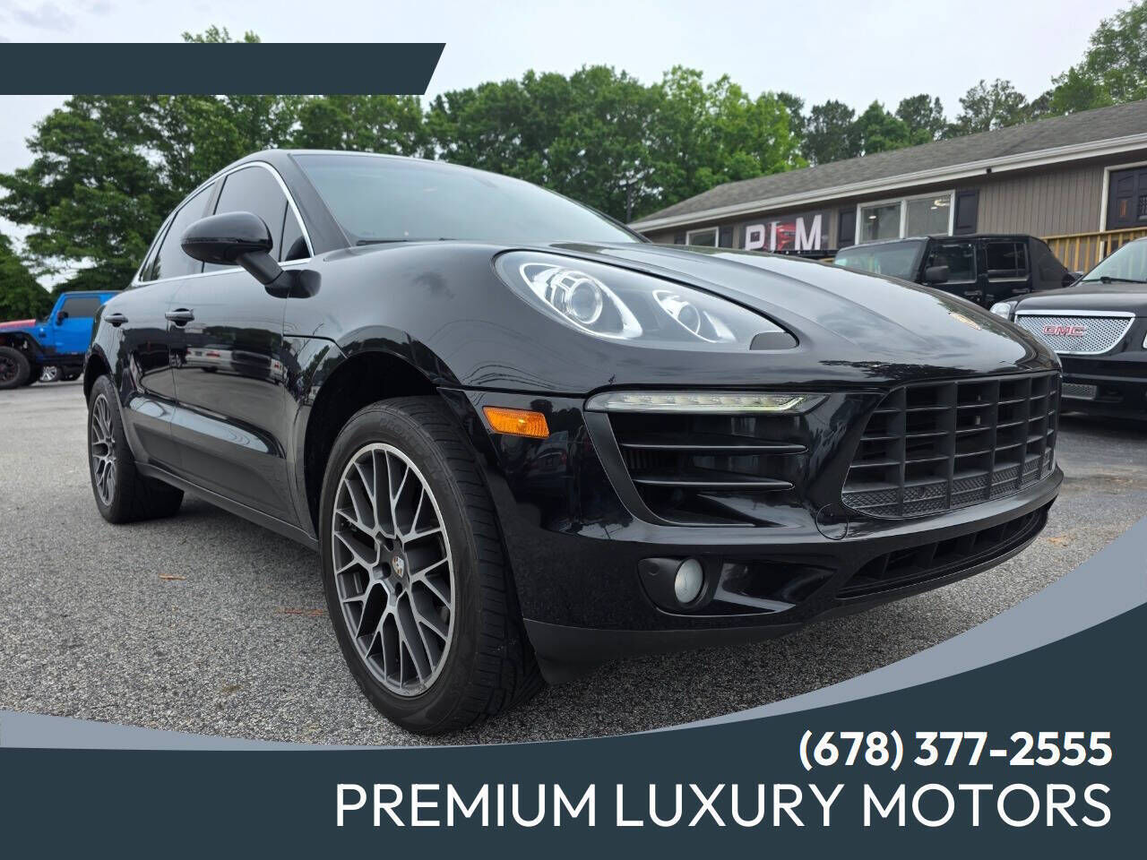 2015 PORSCHE Macan