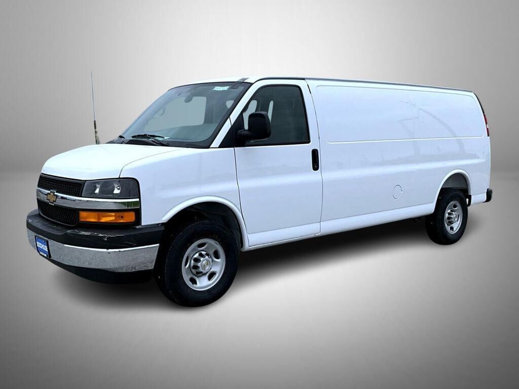 2026 CHEVROLET Express