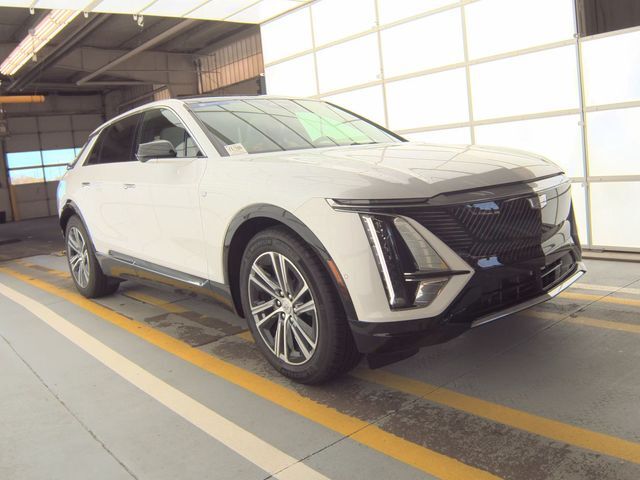 2025 CADILLAC Lyriq