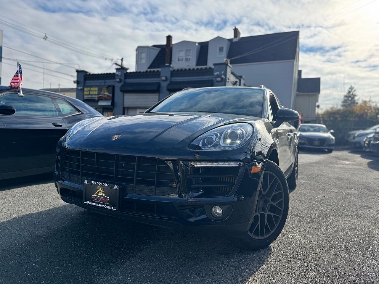 2018 PORSCHE Macan