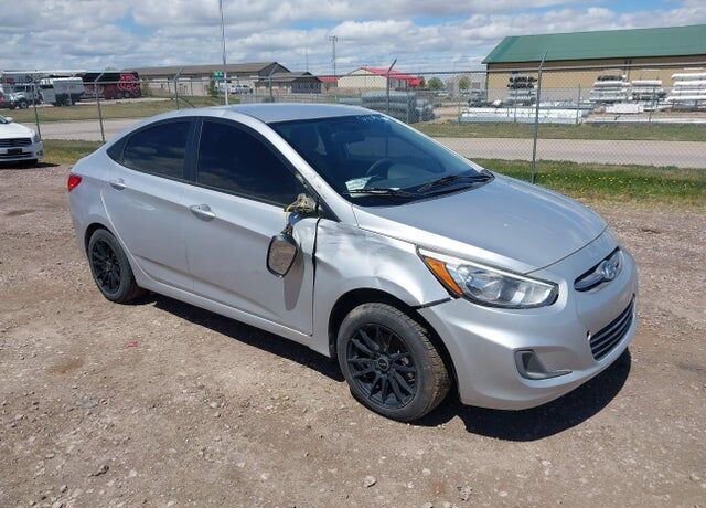 2016 HYUNDAI Accent